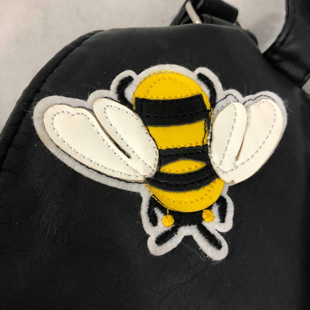 Claire's Back Pack - Picture 2 of 3